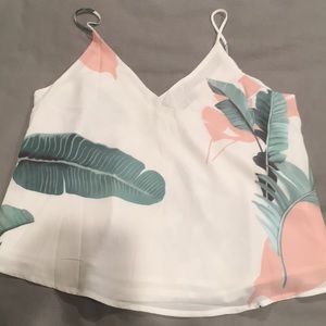 NWOT Offers Welcome 🎉Tropical breezy tank